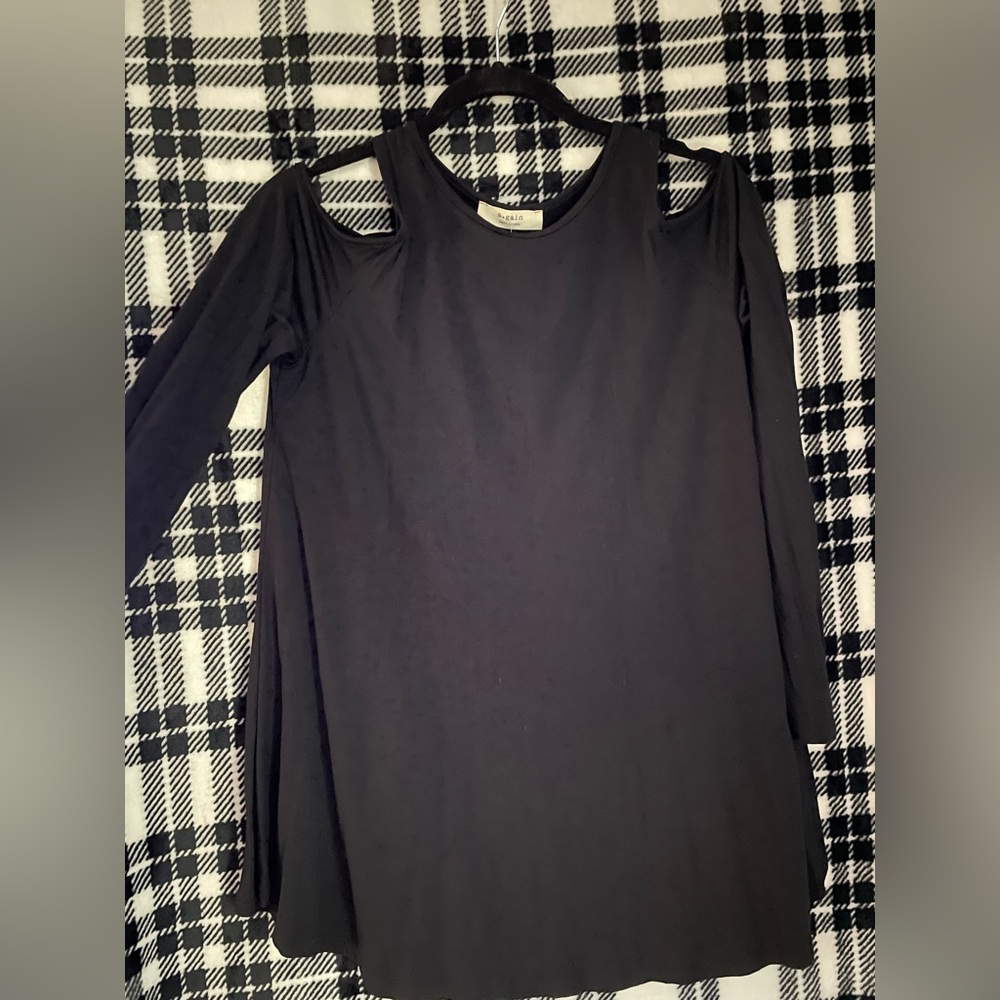 Again open shoulder top